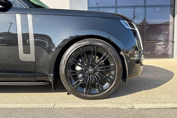 Used Land Rover Range Rover 2025 for sale - 76214111: Photo 25