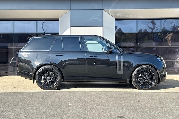 Used Land Rover Range Rover 2025 for sale - 76214111: Photo 2