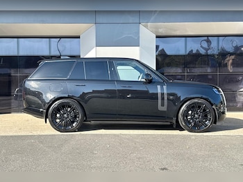Used Land Rover Range Rover 2025 for sale - 76214111: Photo 2
