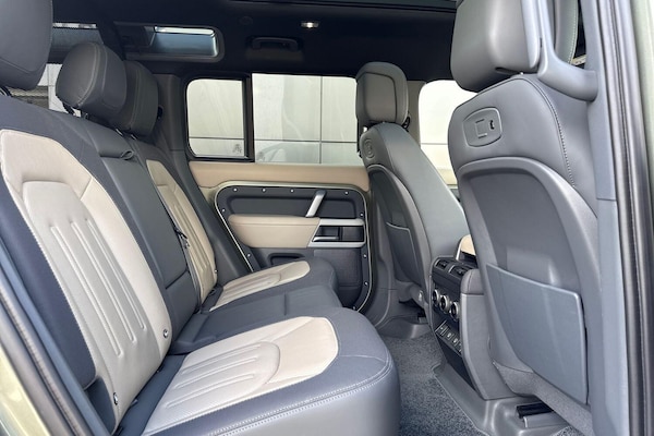 Used Land Rover Defender 110 2021 for sale - 75670768: Photo 36