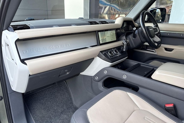 Used Land Rover Defender 110 2021 for sale - 75670768: Photo 41