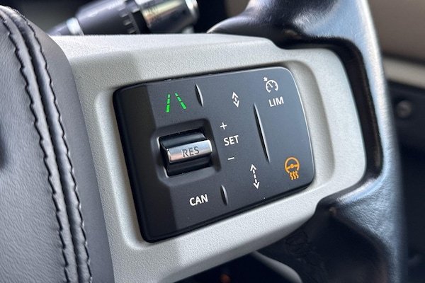 Used Land Rover Defender 110 2021 for sale - 75670768: Photo 50