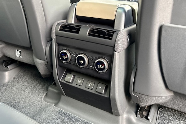 Used Land Rover Defender 110 2021 for sale - 75670768: Photo 60