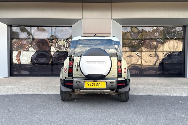 Used Land Rover Defender 110 2021 for sale - 75670768: Photo 8