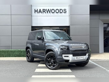 Land Rover - Defender