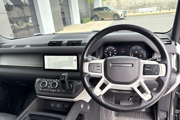 Used Land Rover Defender 90 2023 for sale - 75707836: Photo 37