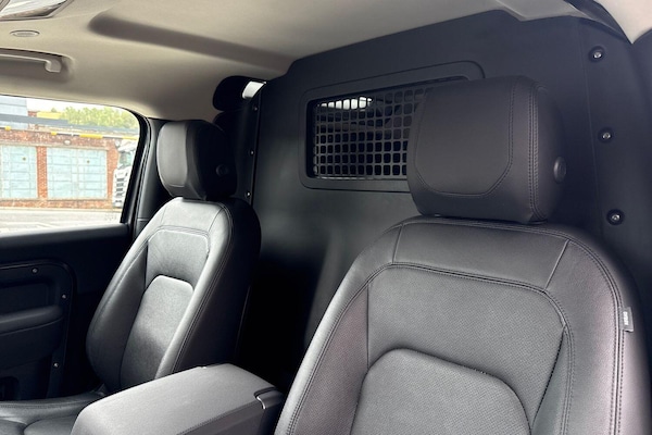 Used Land Rover Defender 90 2023 for sale - 75707836: Photo 52