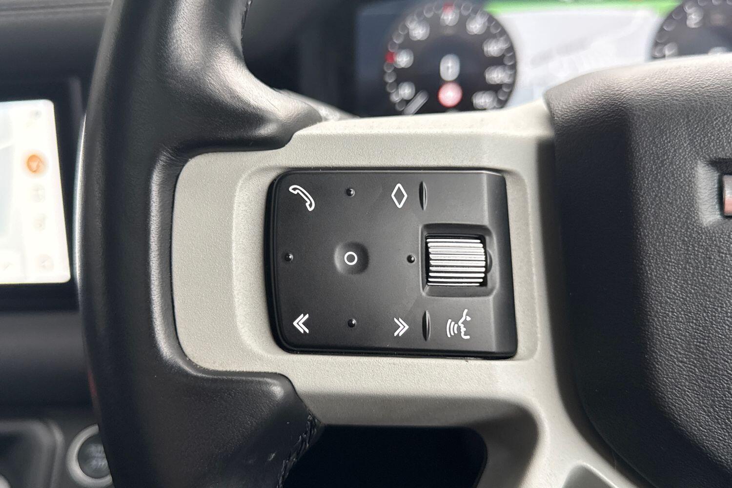 Used Land Rover Defender 2022 for sale - 76456649: Photo 35