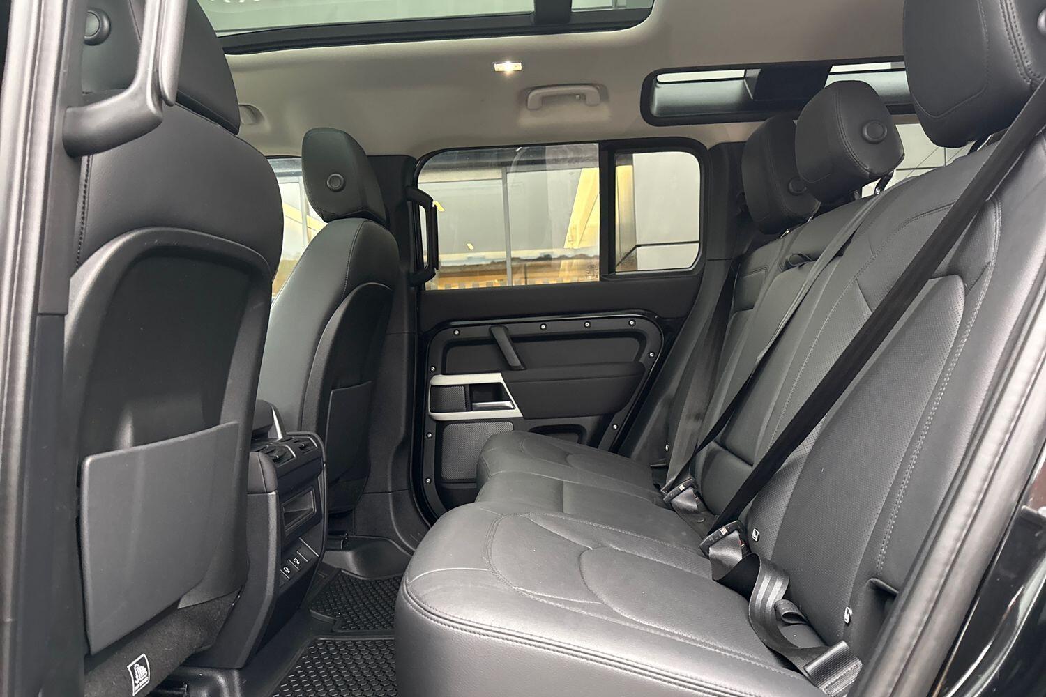 Used Land Rover Defender 2022 for sale - 76456649: Photo 59