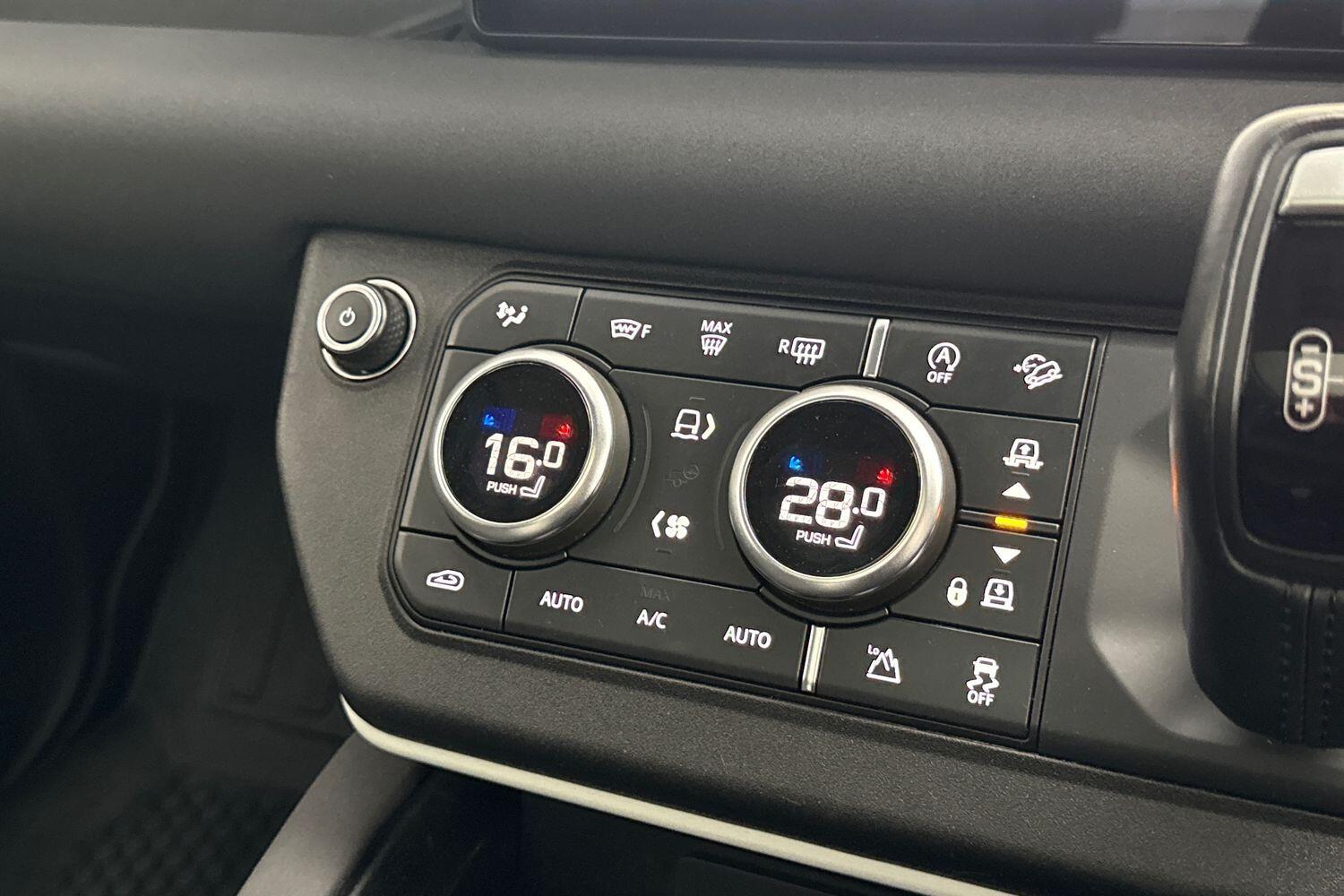 Used Land Rover Defender 2022 for sale - 76456649: Photo 60