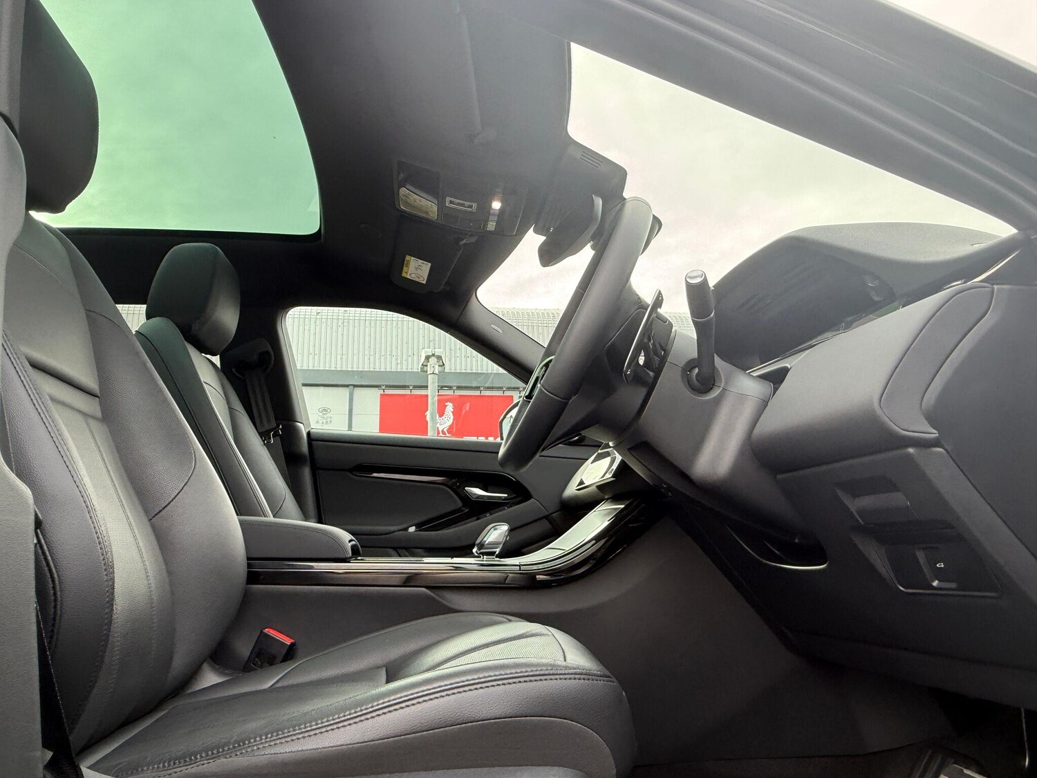 Used Land Rover Range Rover Evoque 2025 for sale - 77625550: Photo 16