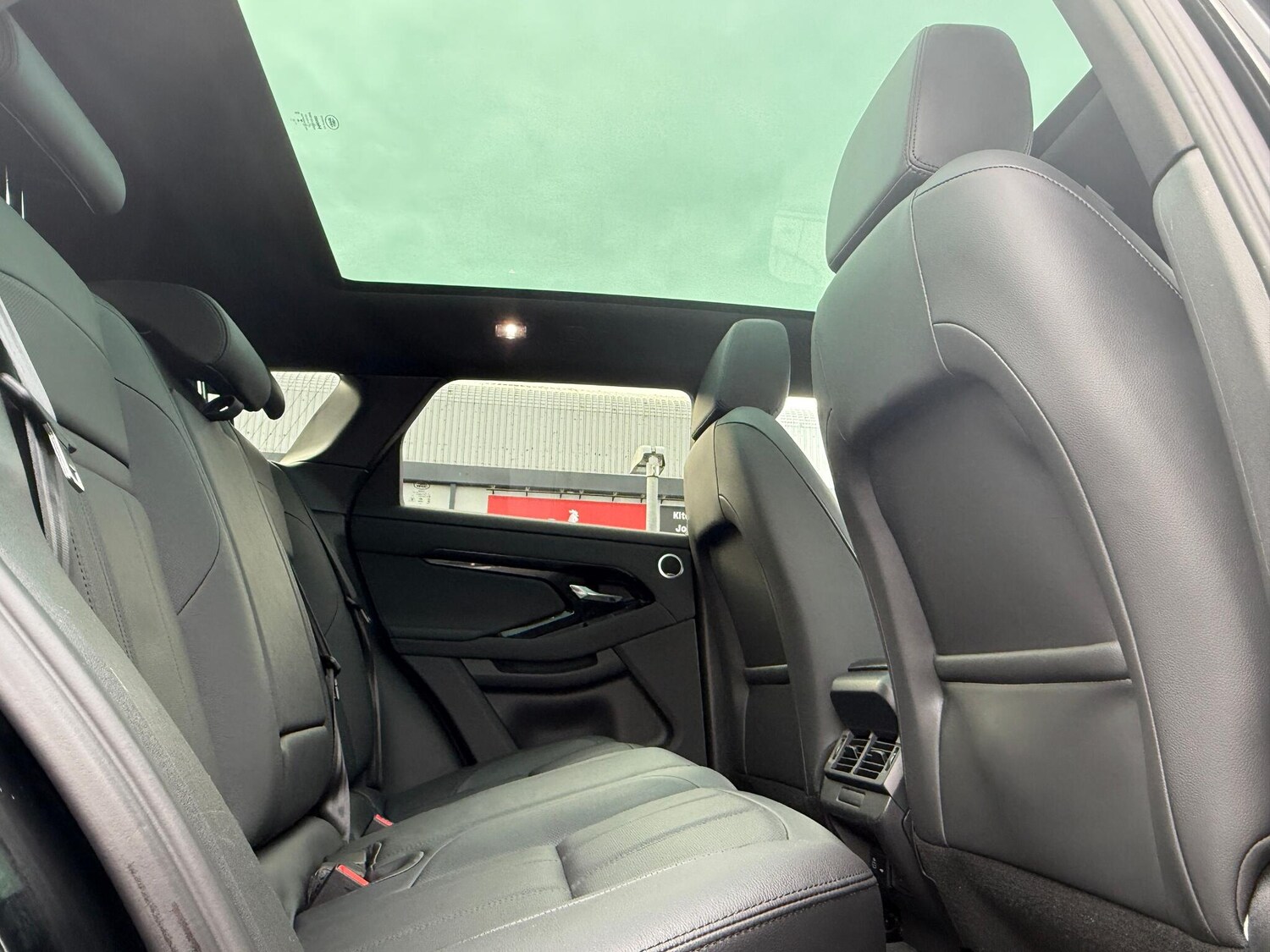 Used Land Rover Range Rover Evoque 2025 for sale - 77625550: Photo 34