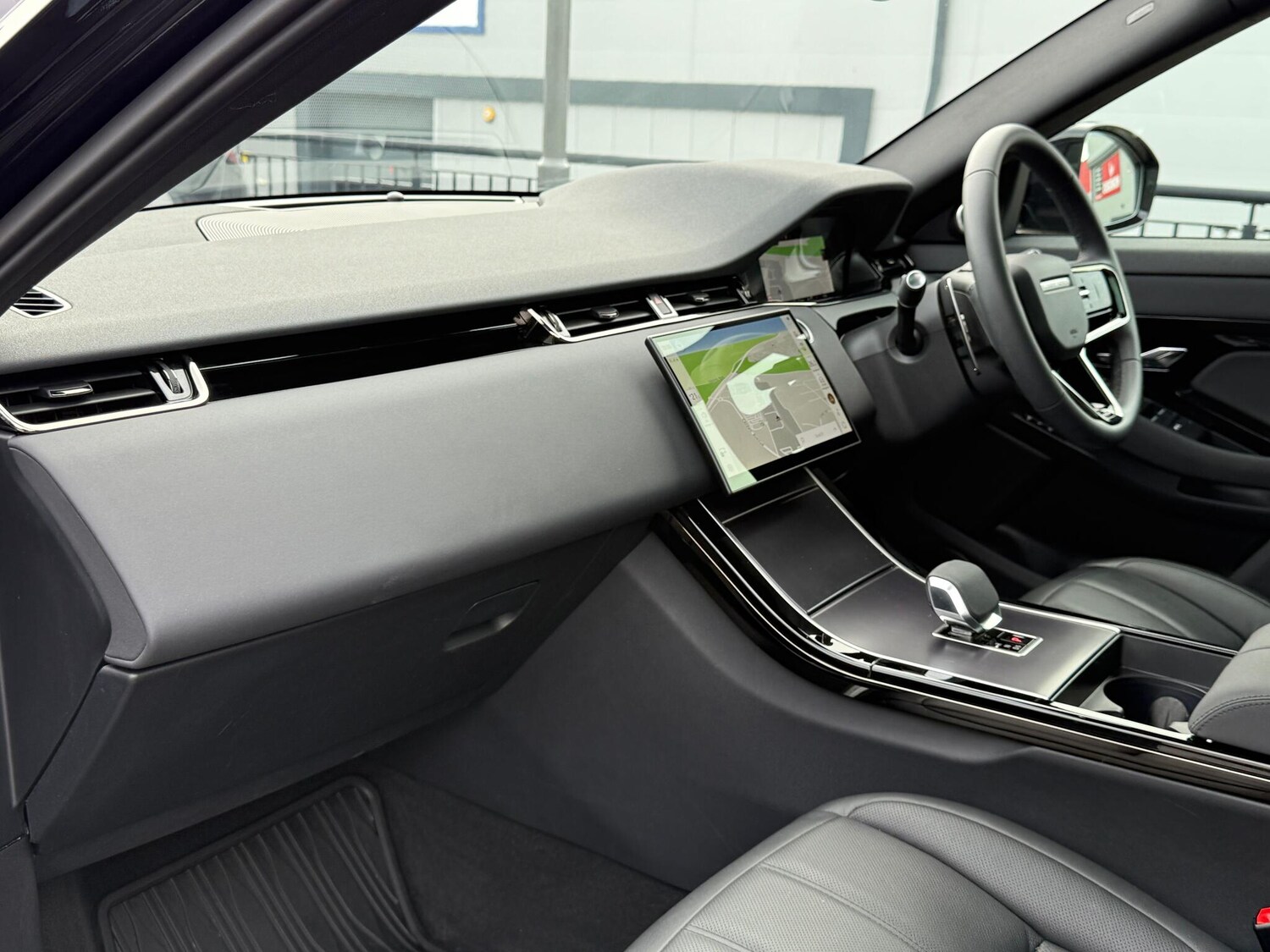 Used Land Rover Range Rover Evoque 2025 for sale - 77625550: Photo 44