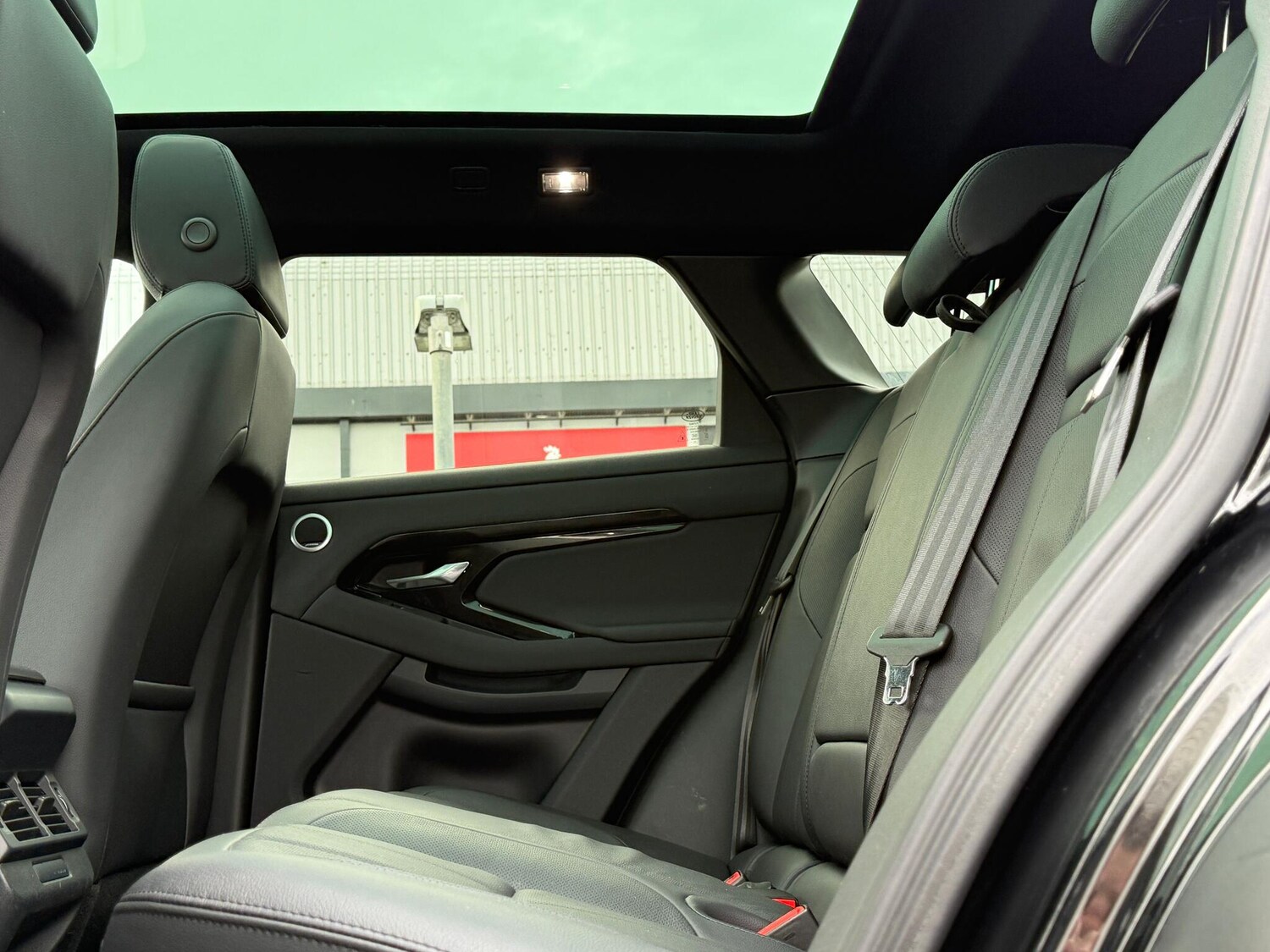 Used Land Rover Range Rover Evoque 2025 for sale - 77625550: Photo 48