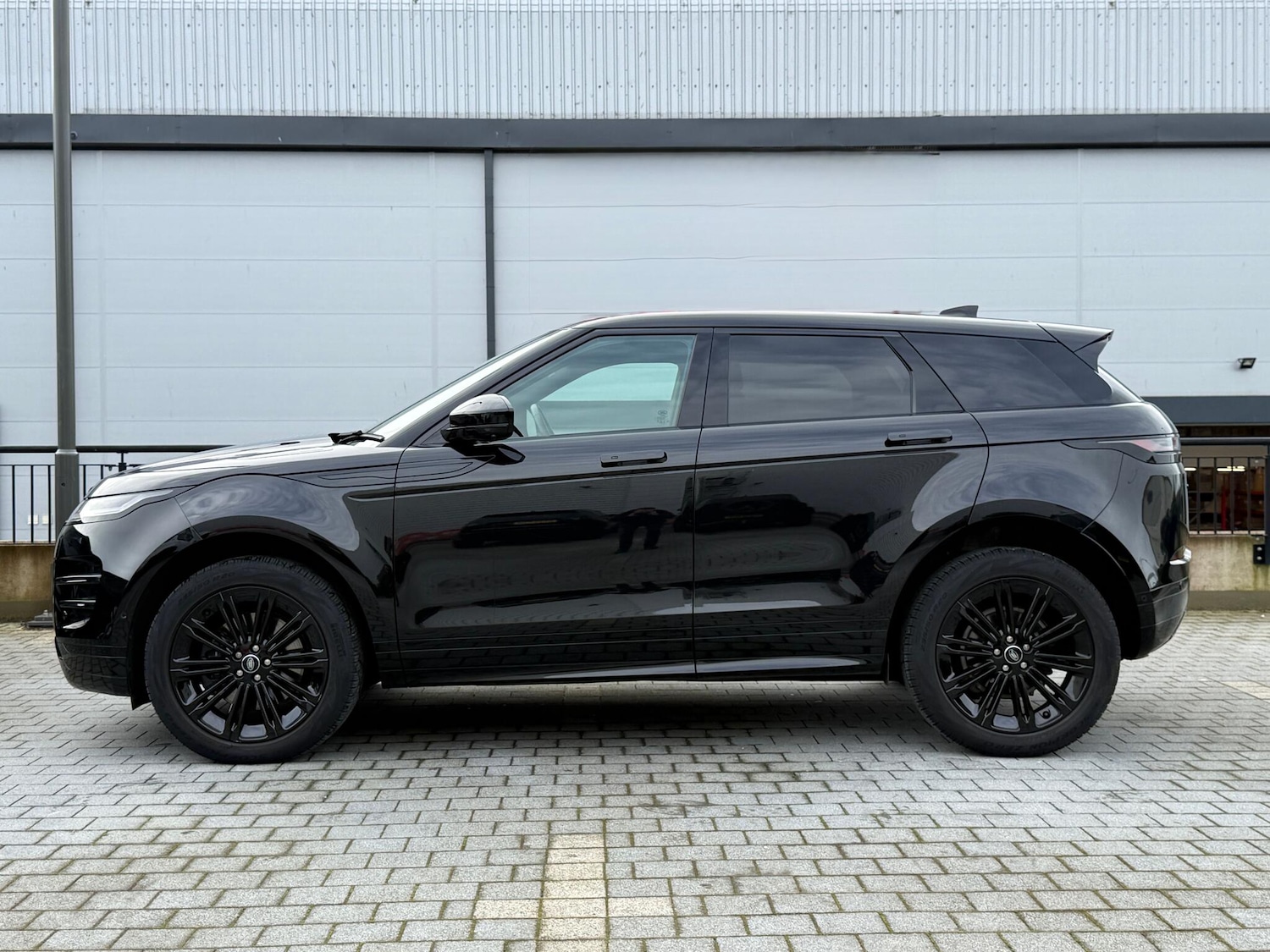 Used Land Rover Range Rover Evoque 2025 for sale - 77625550: Photo 6