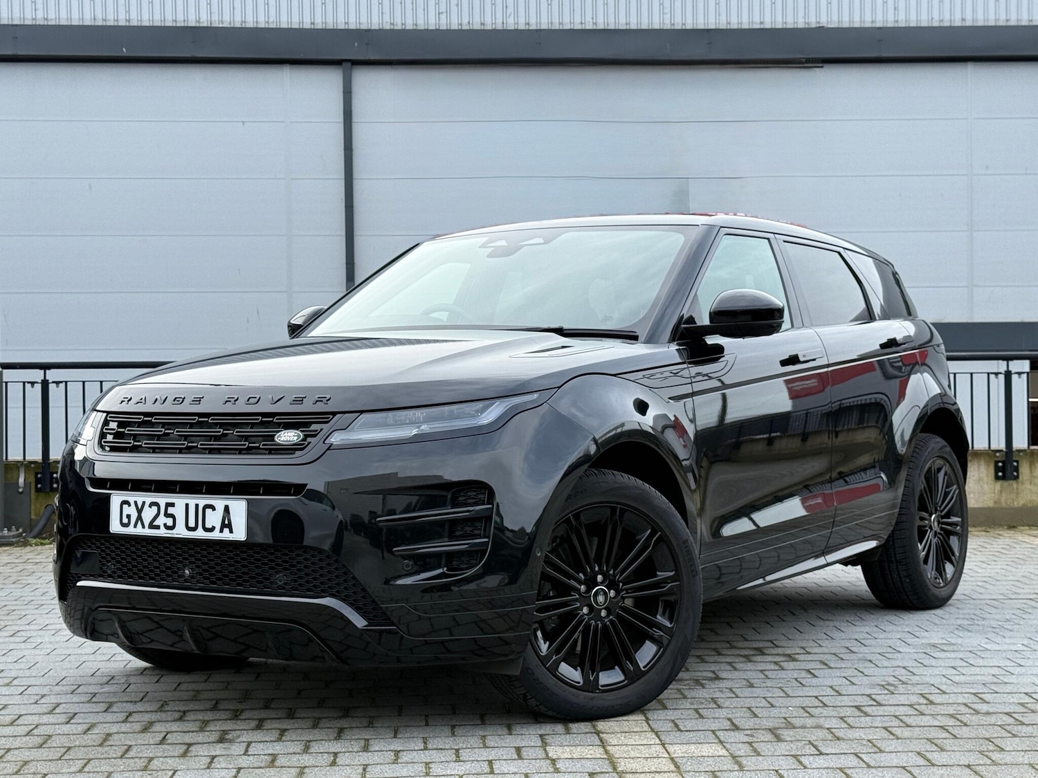 Used Land Rover Range Rover Evoque 2025 for sale - 77625550: Photo 7