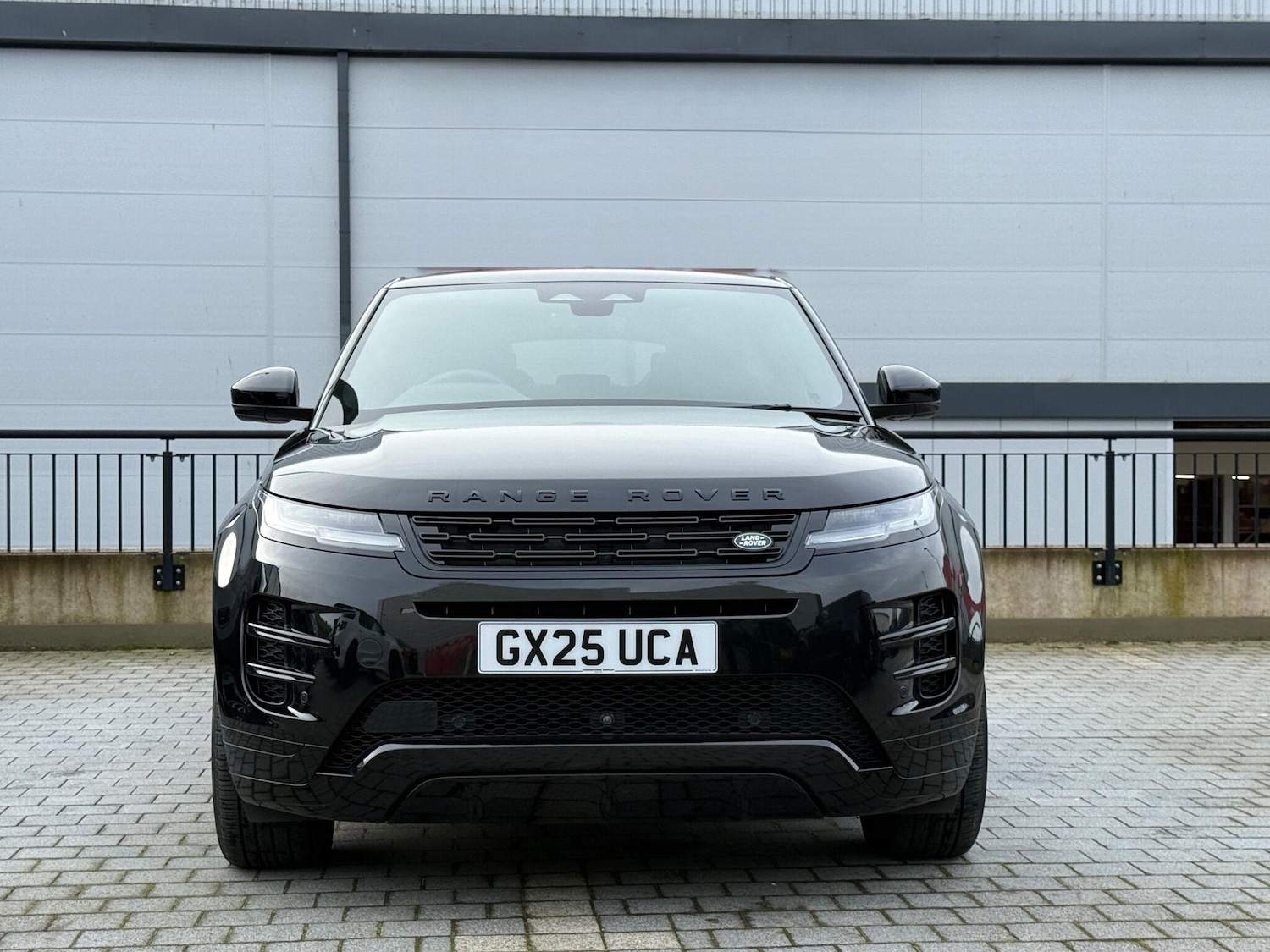 Used Land Rover Range Rover Evoque 2025 for sale - 77625550: Photo 9
