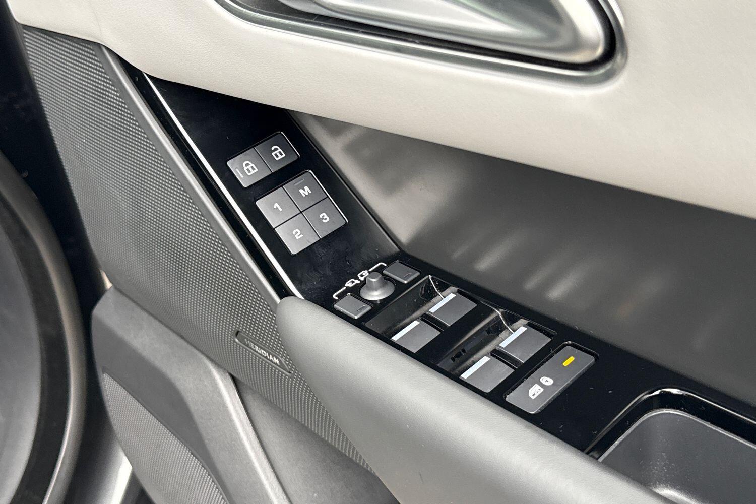 Used Land Rover Range Rover Velar for sale - 76728650: Photo 26