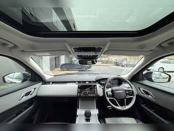 Used Land Rover Range Rover Velar 2024 for sale - 76728650: Photo