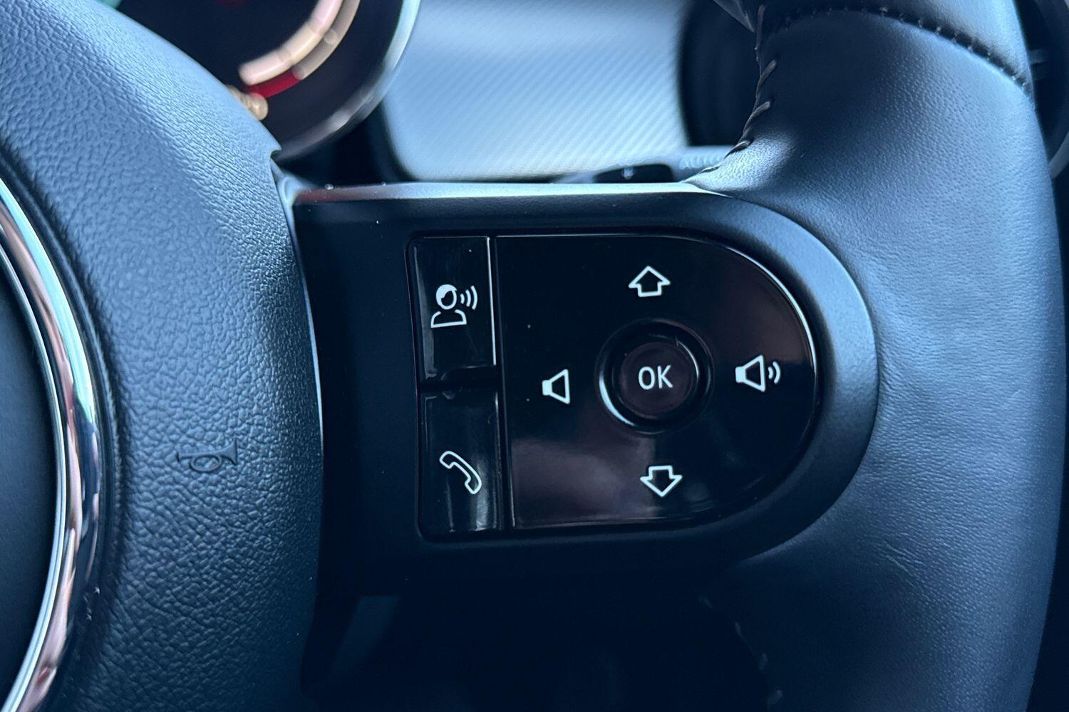 Used MINI Hatch 2023 for sale - 77440611: Photo 25