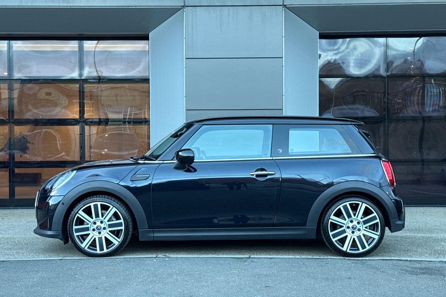 Used MINI Hatch 2023 for sale - 77440611: Photo 6