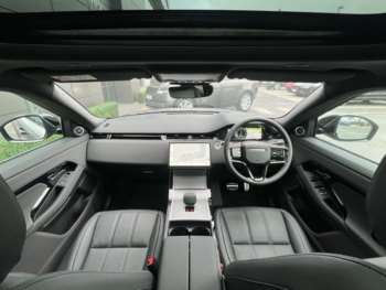 Used Land Rover Range Rover Evoque 2025 for sale - 75215353: Photo