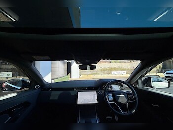 Used Land Rover Range Rover Evoque 2025 for sale - 77440435: Photo