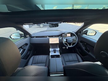 Used Land Rover Range Rover Evoque 2025 for sale - 77215033: Photo