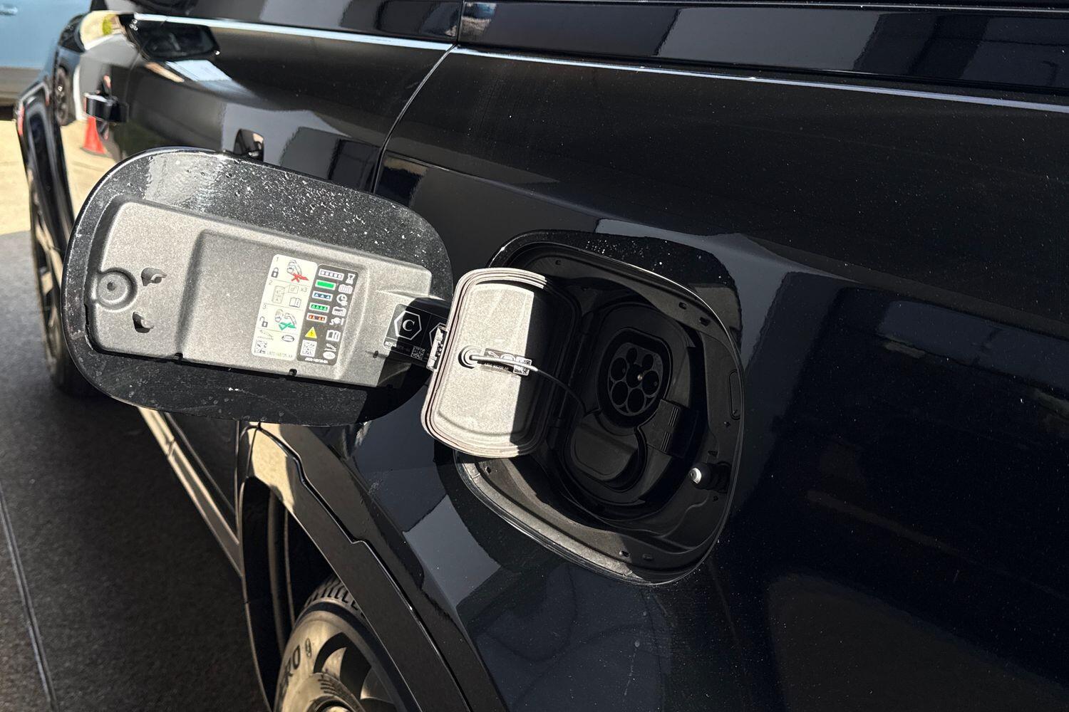 Used Land Rover Defender 110 2023 for sale - 77585634: Photo 15