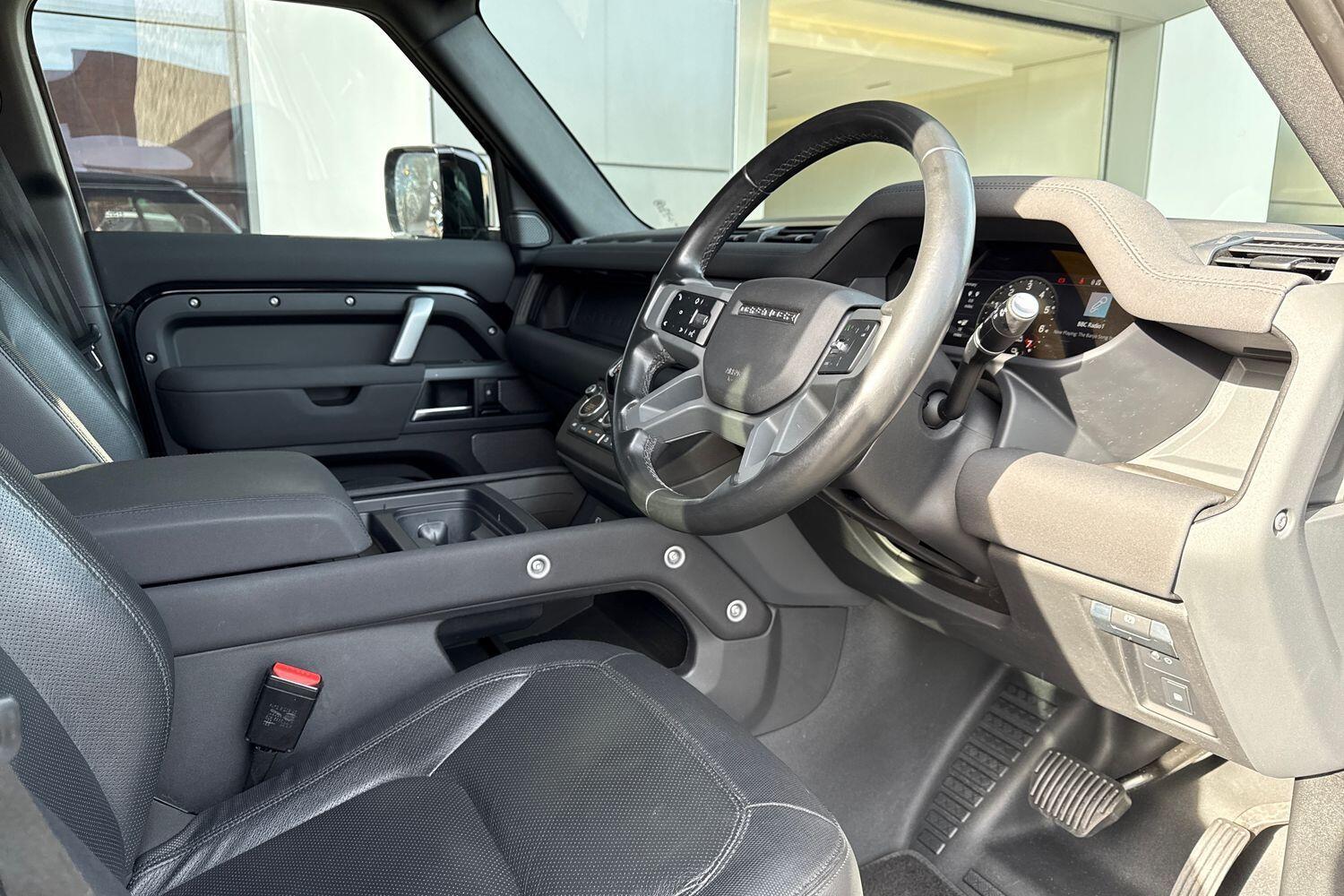 Used Land Rover Defender 110 2023 for sale - 77585634: Photo 22