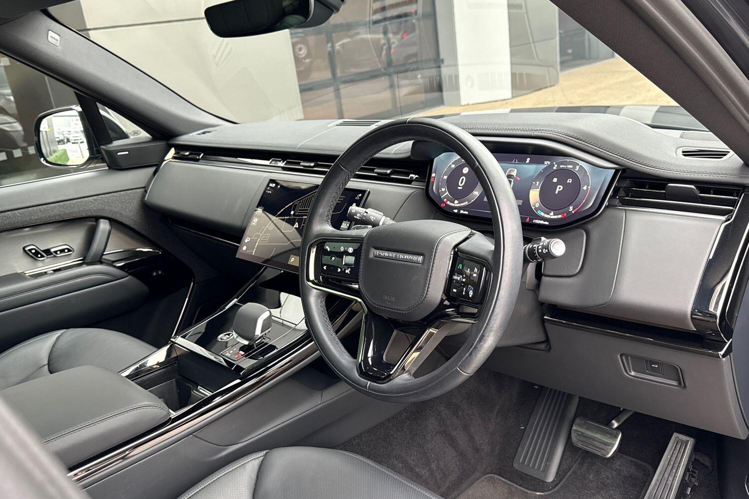 Used Land Rover Range Rover Sport 2024 for sale - 76539214: Photo 17