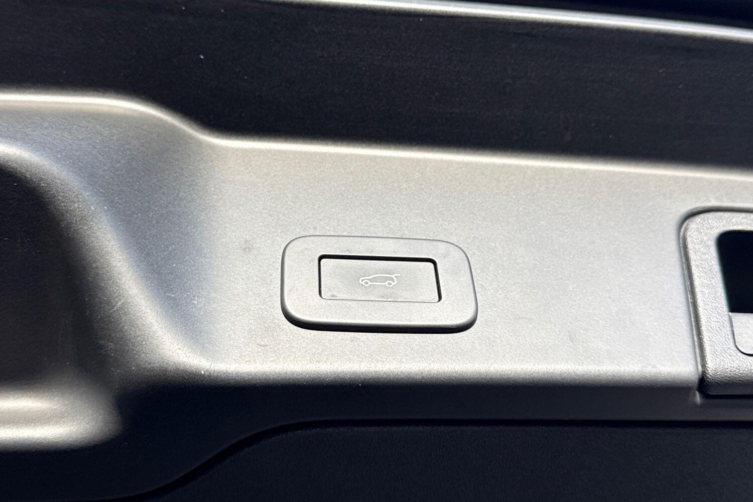 Used Land Rover Range Rover Evoque 2024 for sale - 76562266: Photo 44