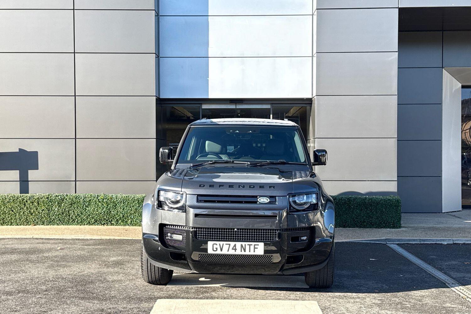 Used Land Rover Defender 2025 for sale - 76511858: Photo 17