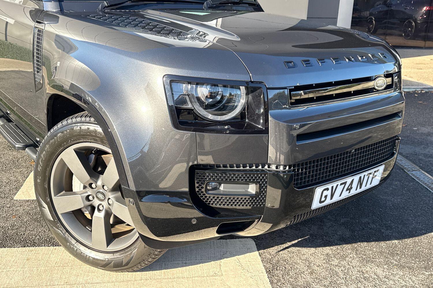 Used Land Rover Defender 2025 for sale - 76511858: Photo 19