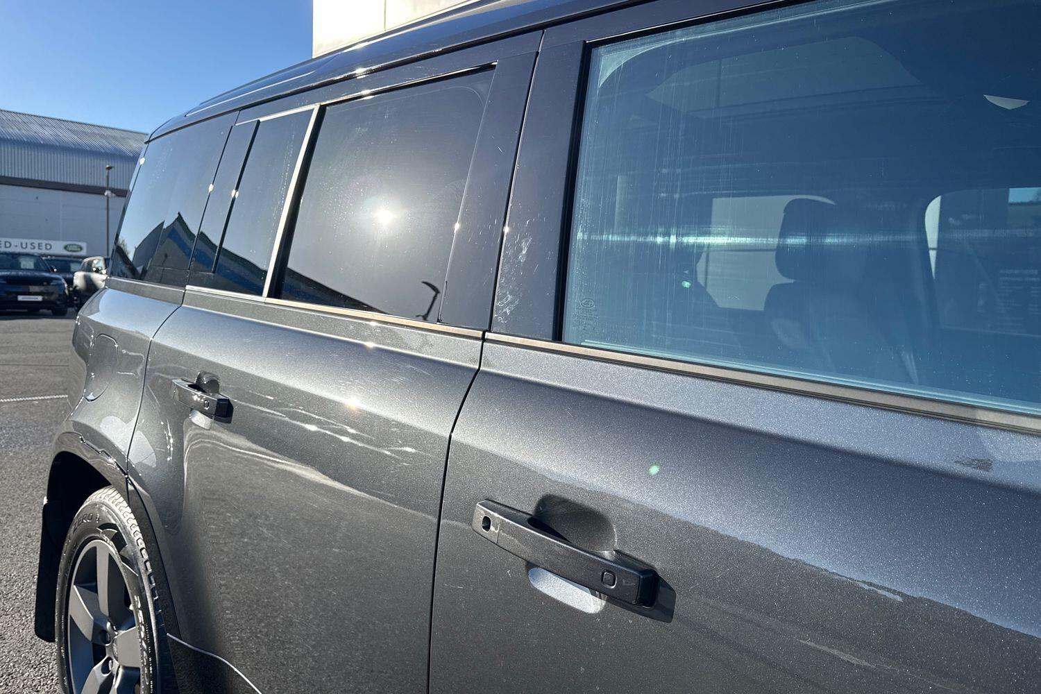 Used Land Rover Defender 2025 for sale - 76511858: Photo 27