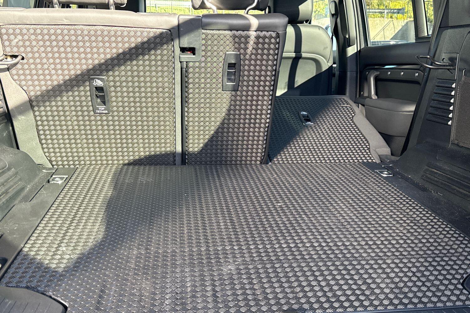 Used Land Rover Defender 2025 for sale - 76511858: Photo 37