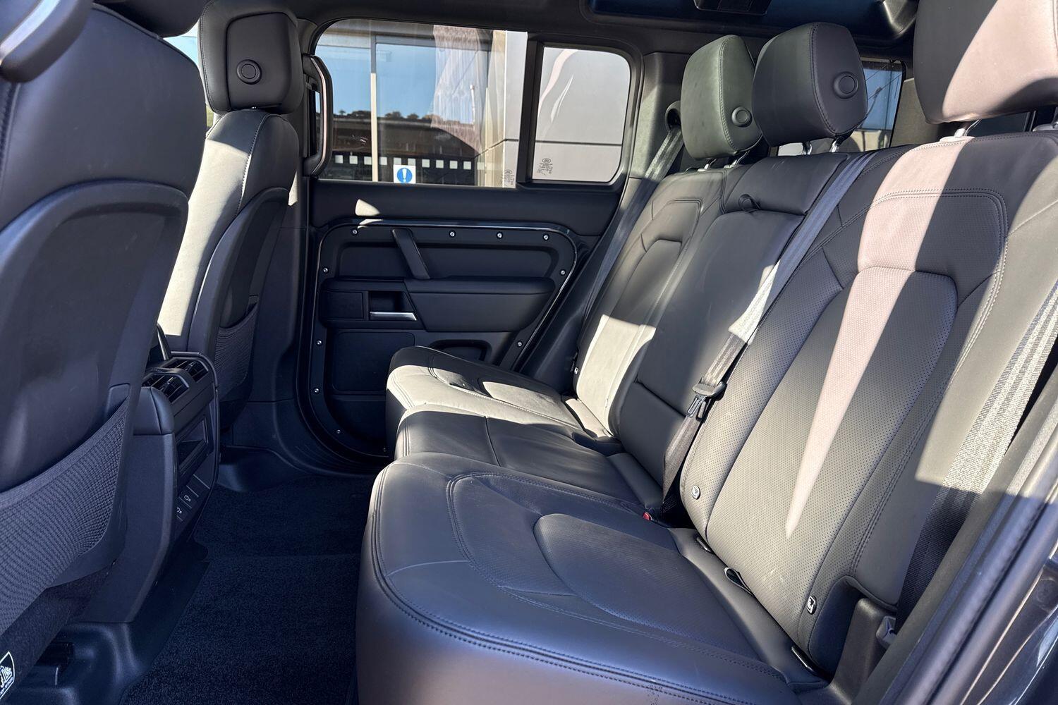 Used Land Rover Defender 2025 for sale - 76511858: Photo 42