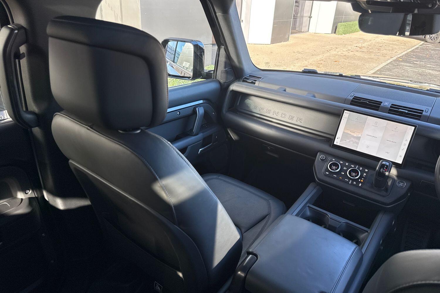 Used Land Rover Defender 2025 for sale - 76511858: Photo 44