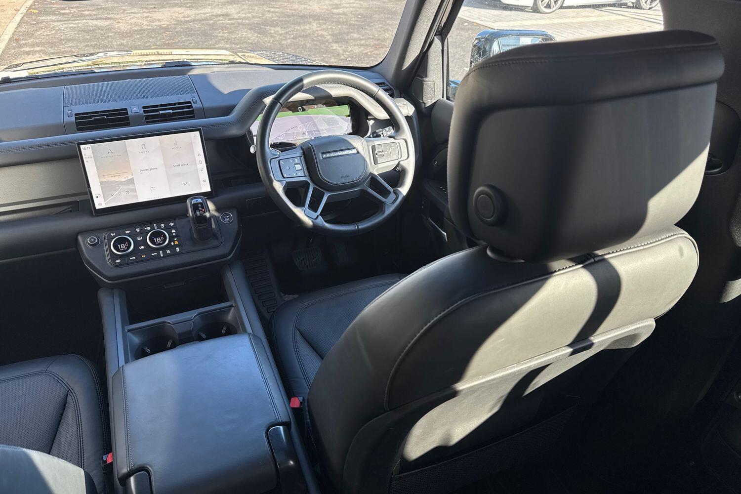 Used Land Rover Defender 2025 for sale - 76511858: Photo 45