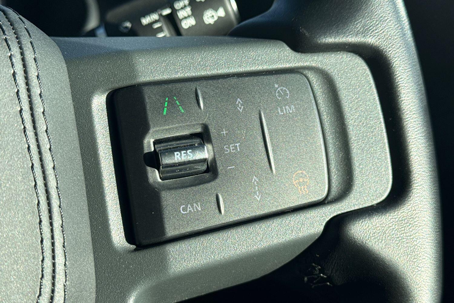 Used Land Rover Defender 2025 for sale - 76511858: Photo 50