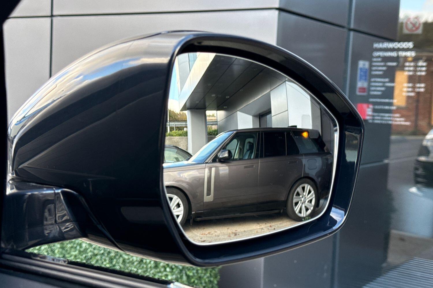 Used Land Rover Range Rover Velar 2025 for sale - 75939885: Photo 12