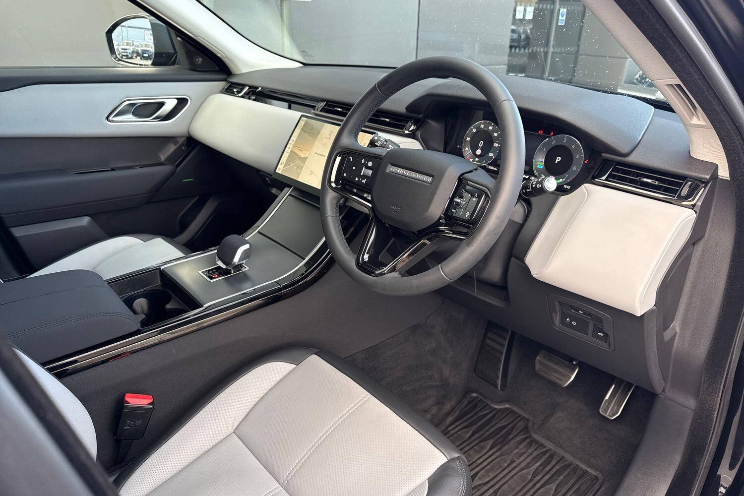 Used Land Rover Range Rover Velar 2025 for sale - 75939885: Photo 16