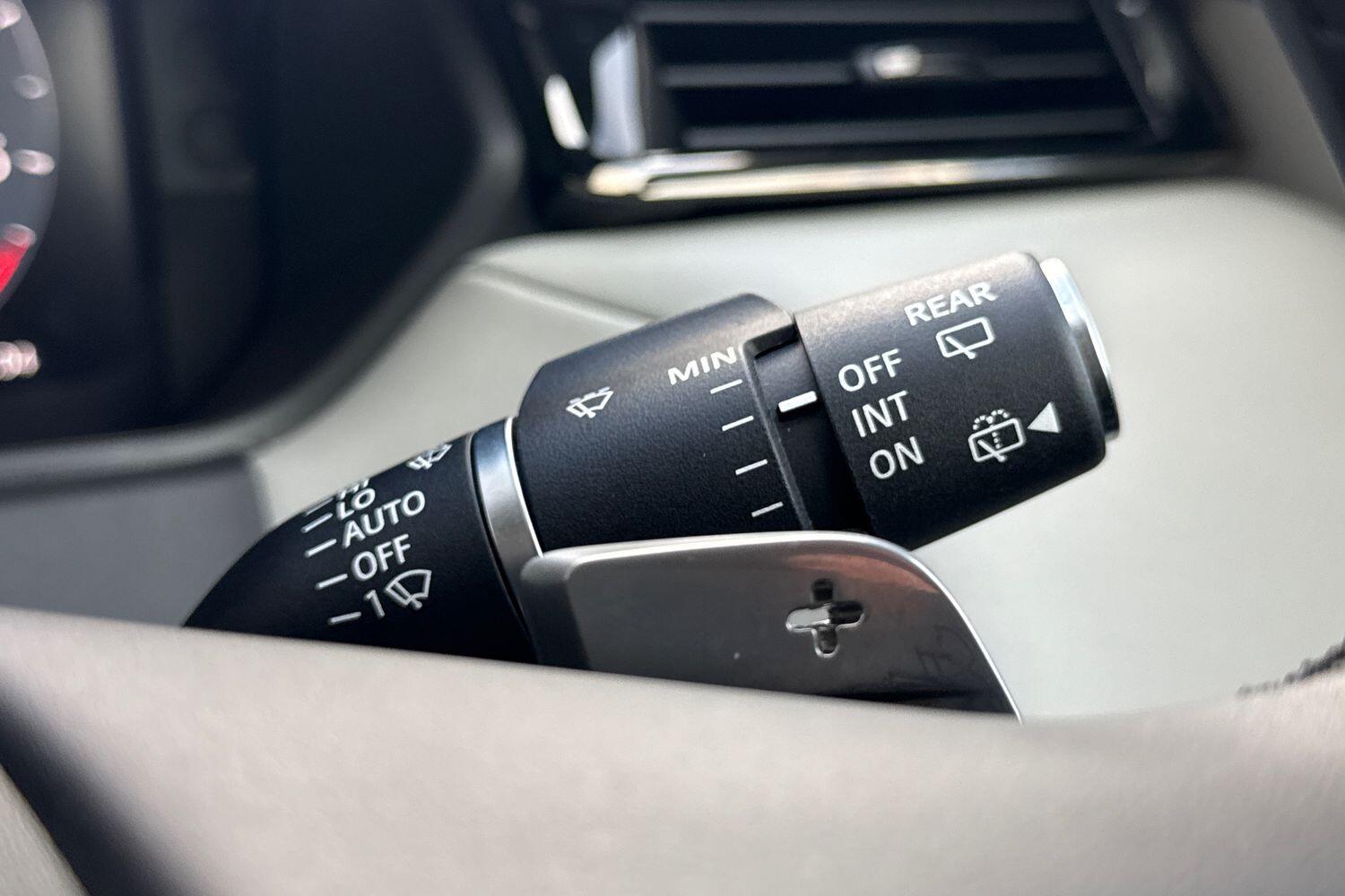 Used Land Rover Range Rover Velar 2025 for sale - 75939885: Photo 31