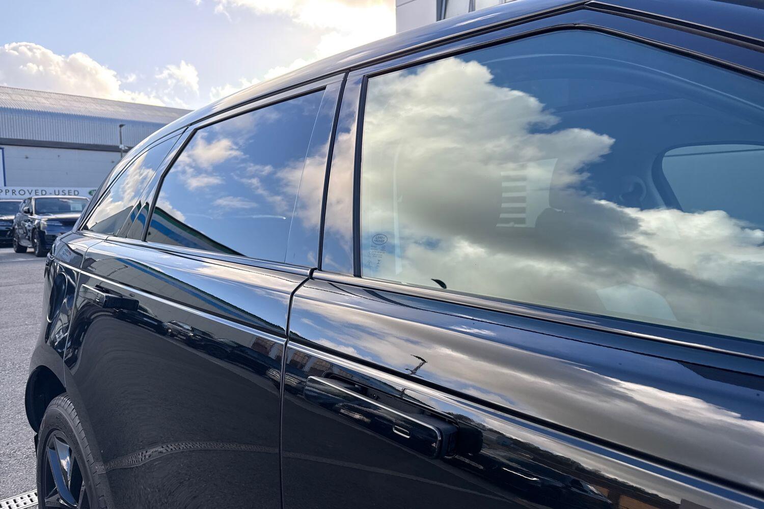 Used Land Rover Range Rover Velar 2025 for sale - 75939885: Photo 33