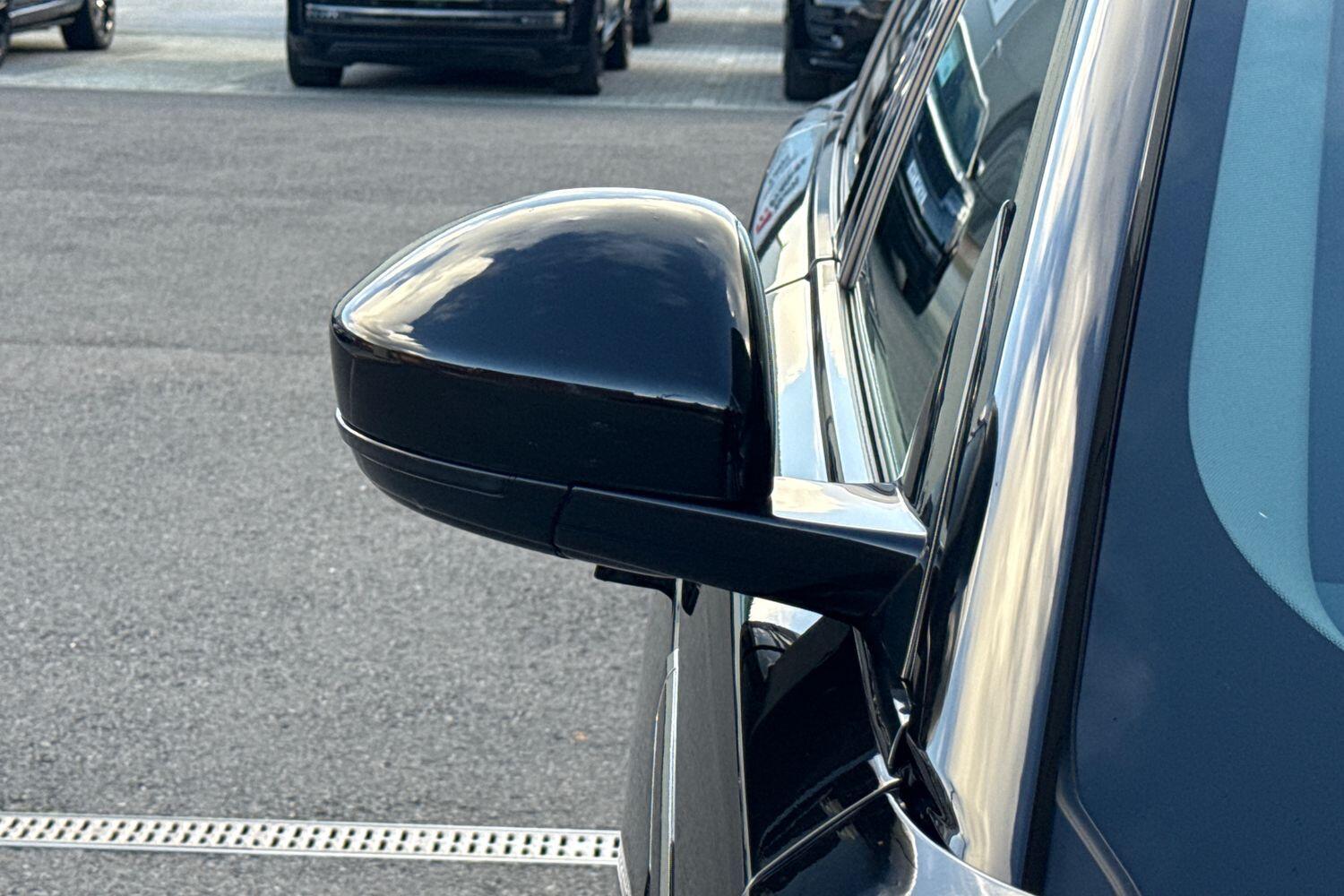 Used Land Rover Range Rover Velar 2025 for sale - 75939885: Photo 36