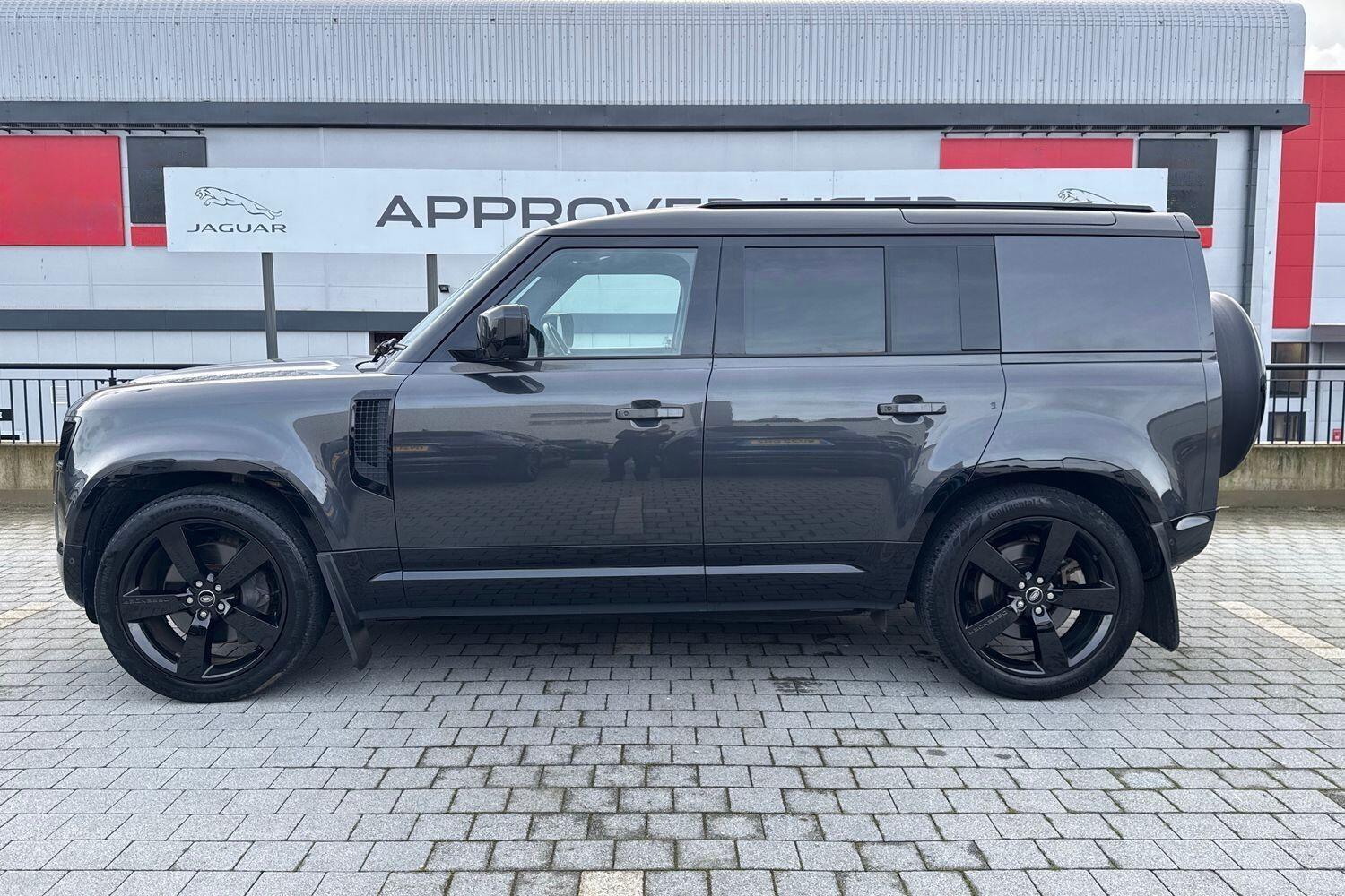 Used Land Rover Defender 2023 for sale - 77549436: Photo 16