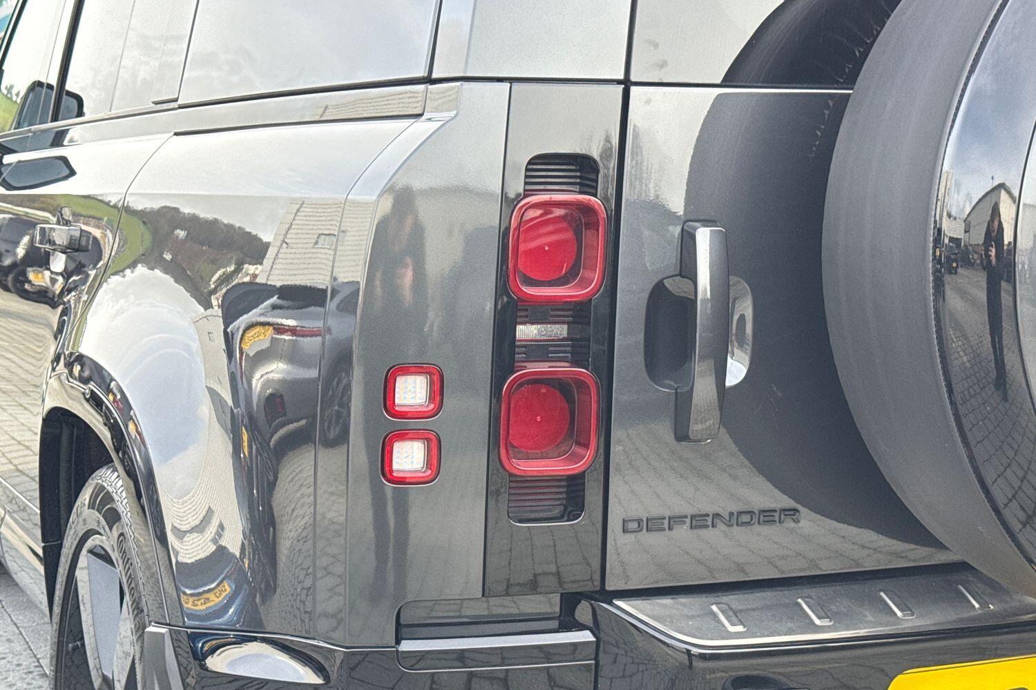 Used Land Rover Defender 2023 for sale - 77549436: Photo 26