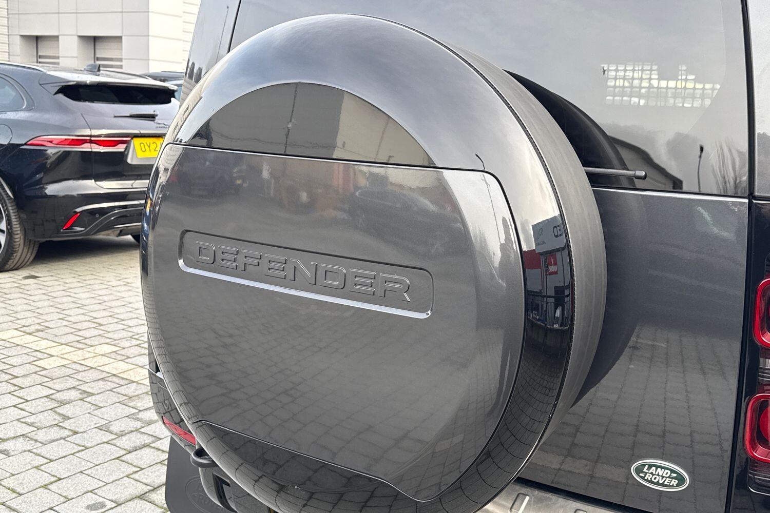 Used Land Rover Defender 2023 for sale - 77549436: Photo 27