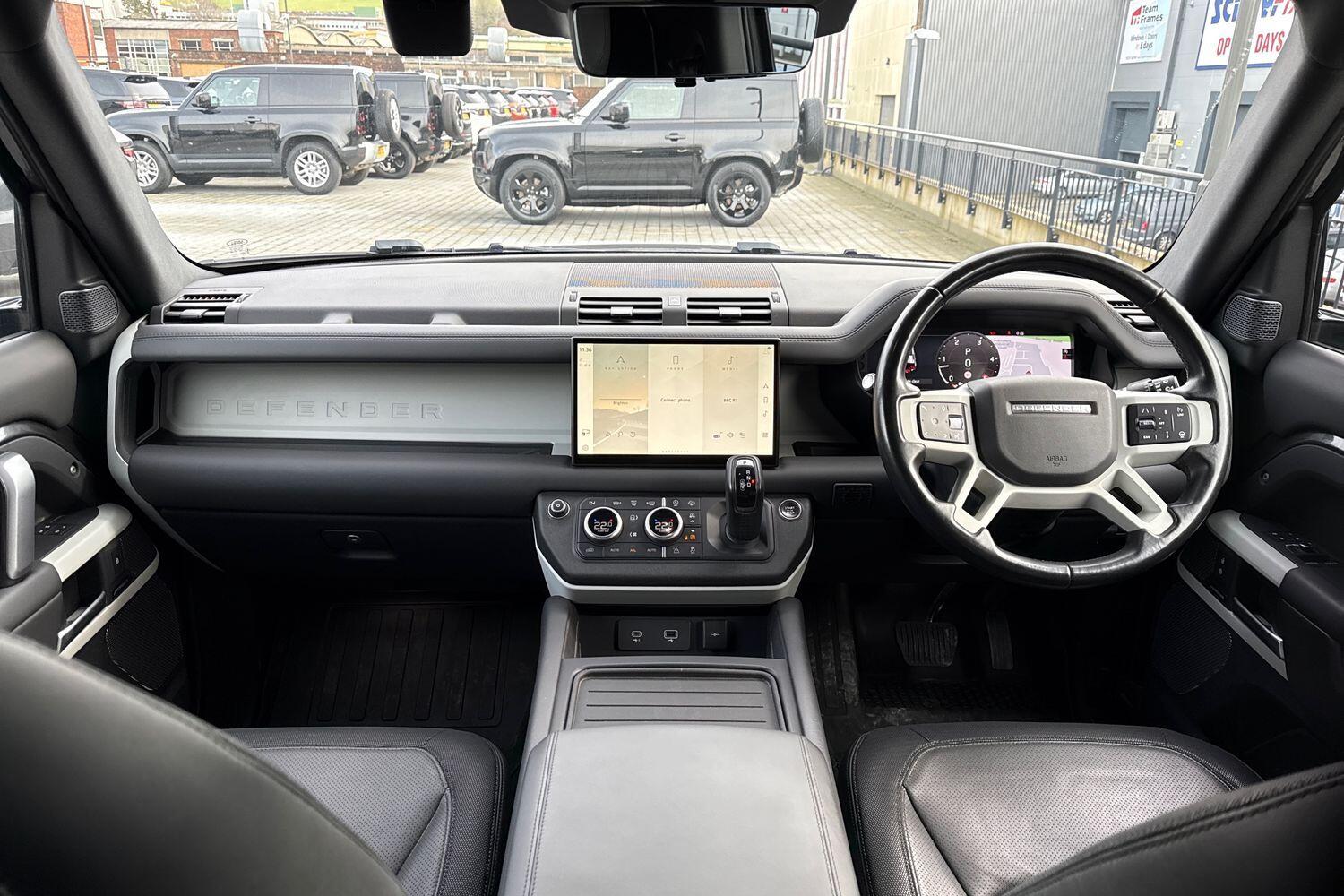 Used Land Rover Defender 2023 for sale - 77549436: Photo 3