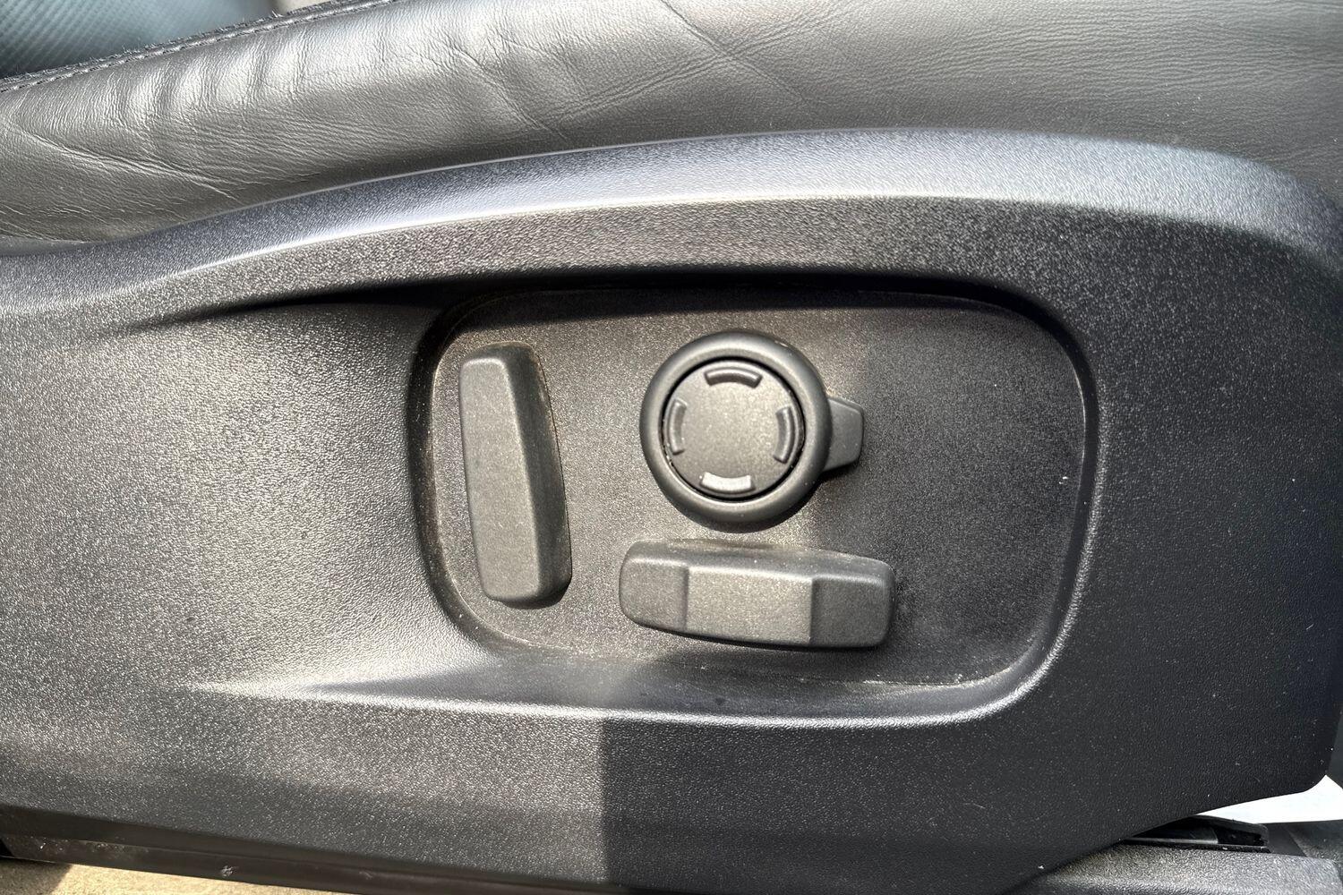 Used Land Rover Defender 2023 for sale - 77549436: Photo 40